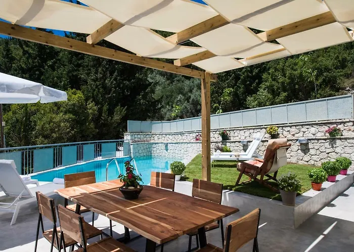 Amolena * Καρυά